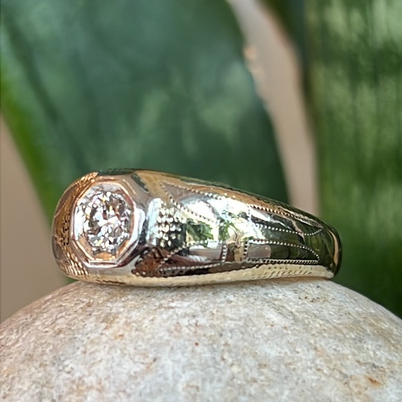 14 karat gold, and 1/3 carat diamond gypsy ring - Picture 8 of 14